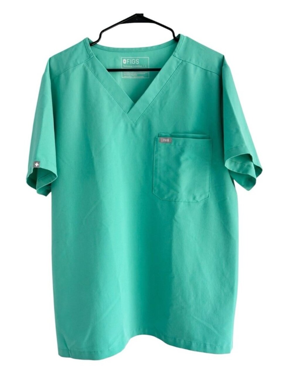Figs Men's Sz L Leon Scrub Top  V-Neck Short Sleeve “Surgical” Green